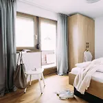 Haus Am Schihang * Lermoos