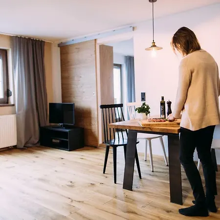 Lägenhet Haus Am Schihang Lermoos